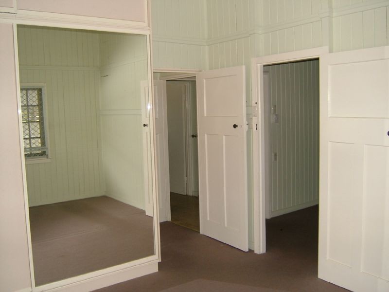 8 RAILWAY STREET, Landsborough QLD 4550