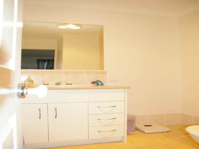 9 OLIVIA COURT, Landsborough QLD 4550