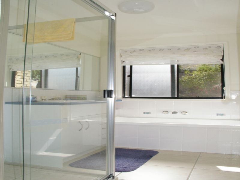 9 OLIVIA COURT, Landsborough QLD 4550