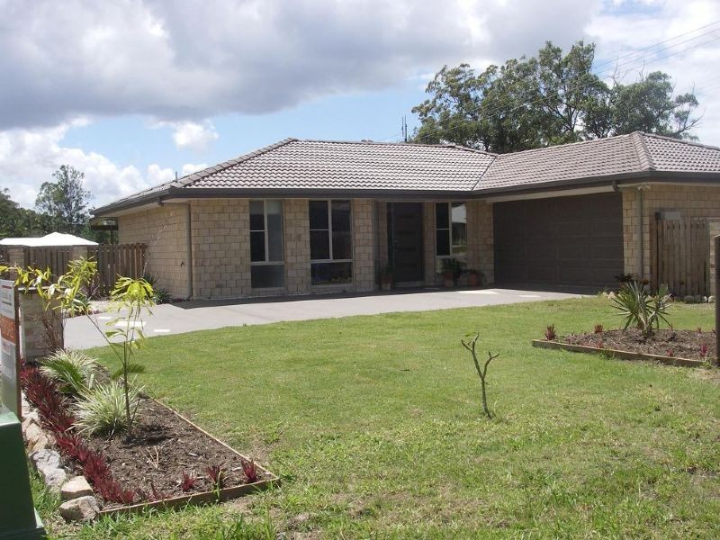15 WINSTON COURT, Landsborough QLD 4550