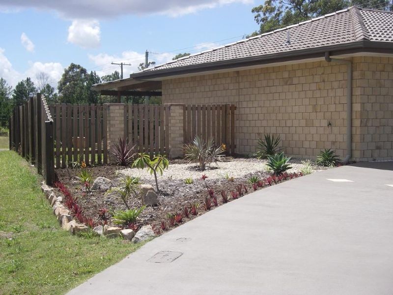 15 WINSTON COURT, Landsborough QLD 4550