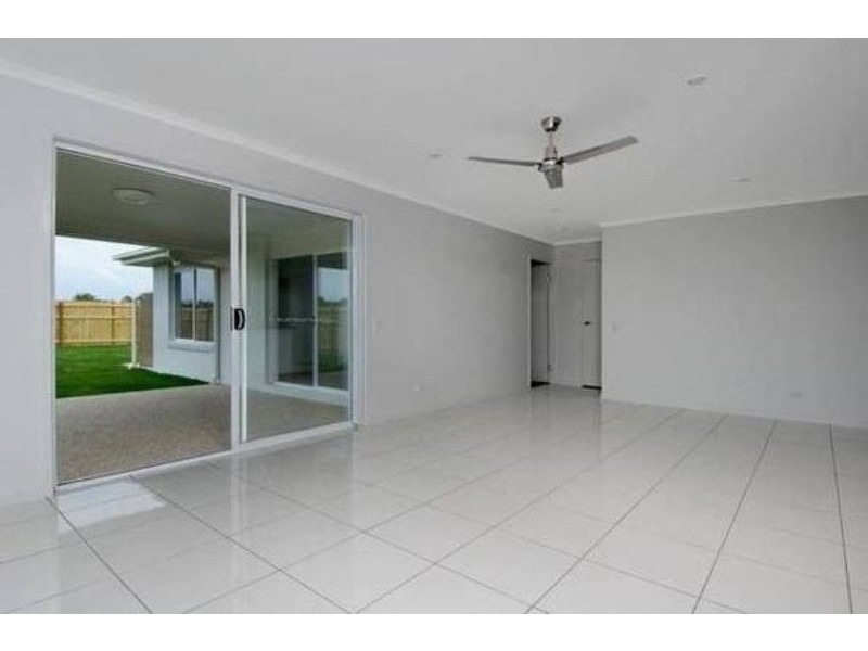 4 Austine Street, Beerwah QLD 4519