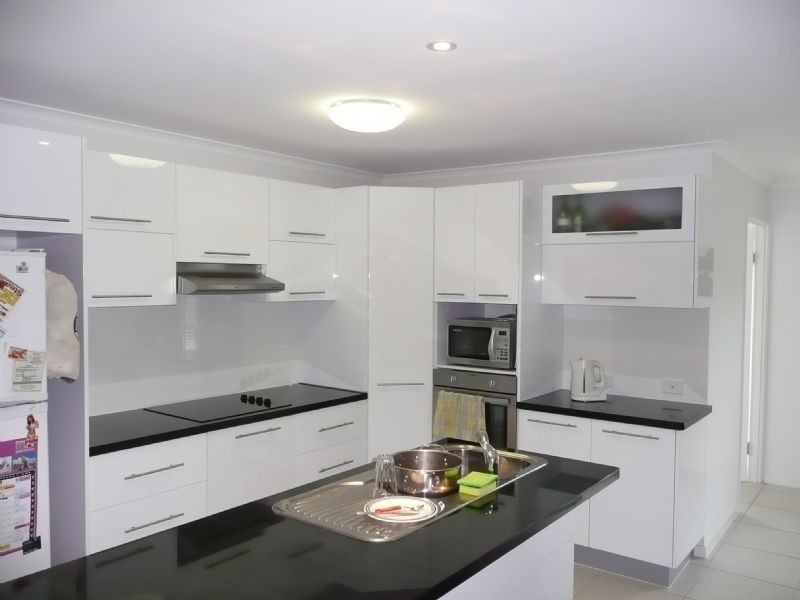 4 Austine Street, Beerwah QLD 4519