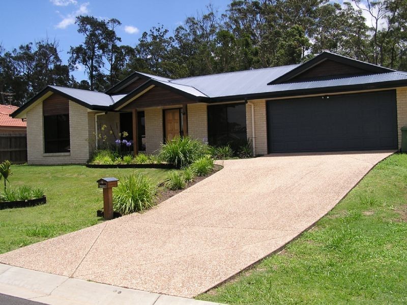 11 Tiverton Place, Landsborough QLD 4550