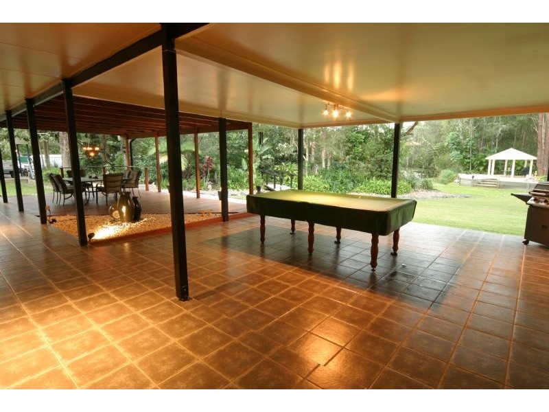17 Rivers Road, Glass House Mountains QLD 4518