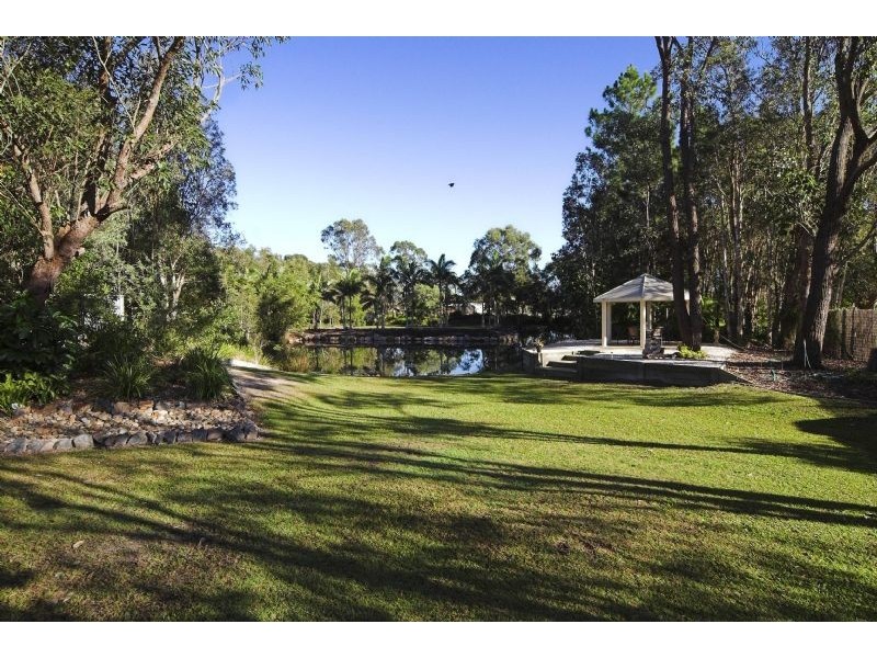 17 Rivers Road, Glass House Mountains QLD 4518