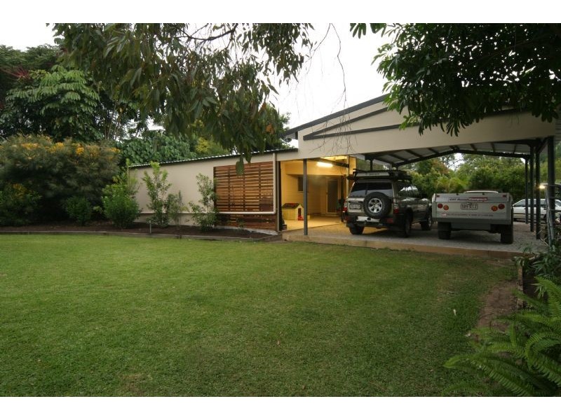 17 Rivers Road, Glass House Mountains QLD 4518