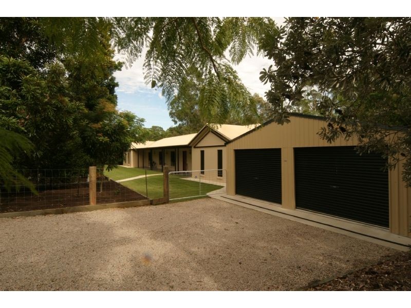 17 Rivers Road, Glass House Mountains QLD 4518