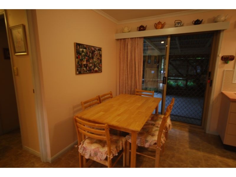 12 Montrose Street, Beerwah QLD 4519