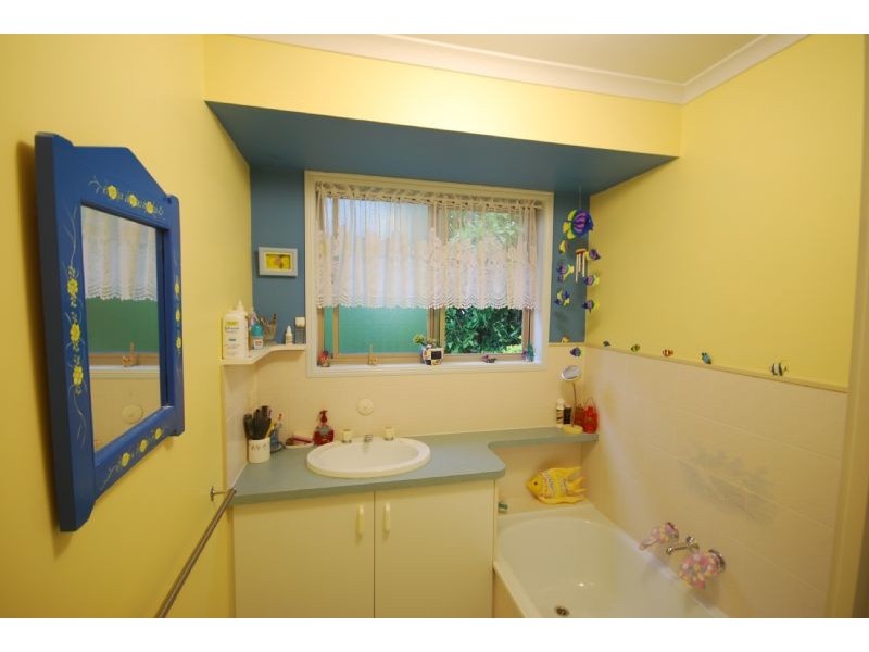 12 Montrose Street, Beerwah QLD 4519