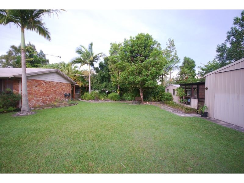 12 Montrose Street, Beerwah QLD 4519