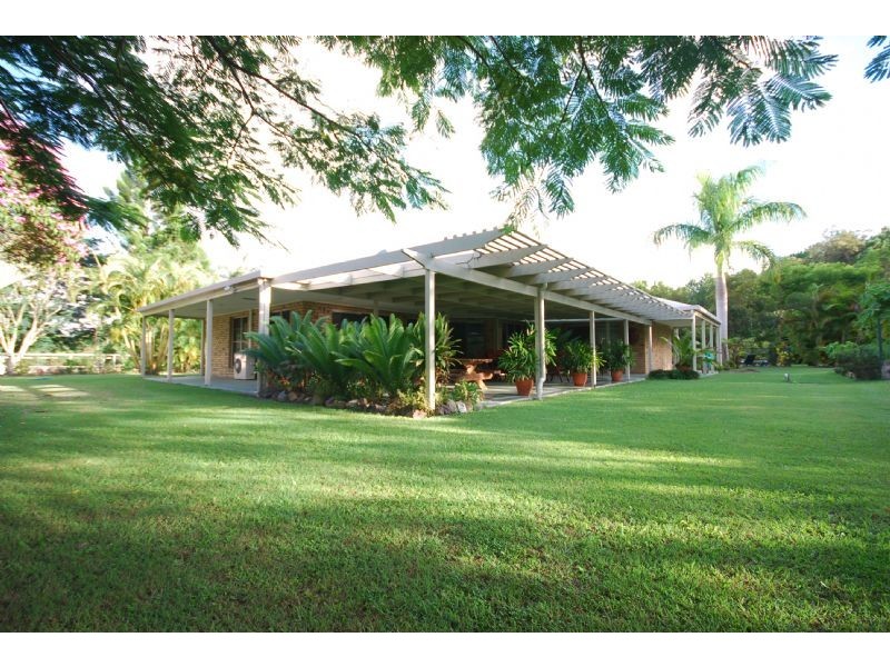 68 Mountain Vista Drive, Glass House Mountains QLD 4518