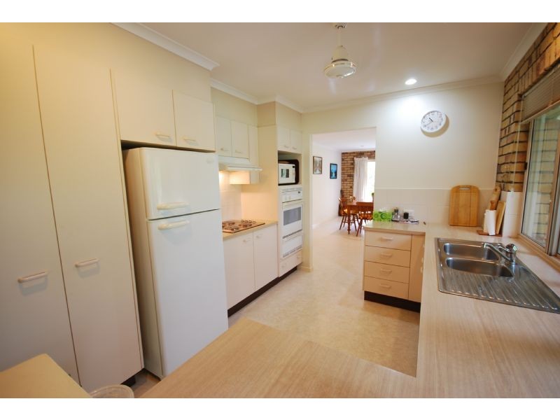 68 Mountain Vista Drive, Glass House Mountains QLD 4518