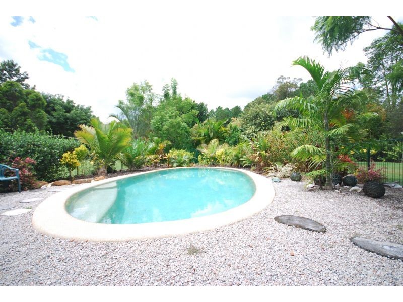 68 Mountain Vista Drive, Glass House Mountains QLD 4518