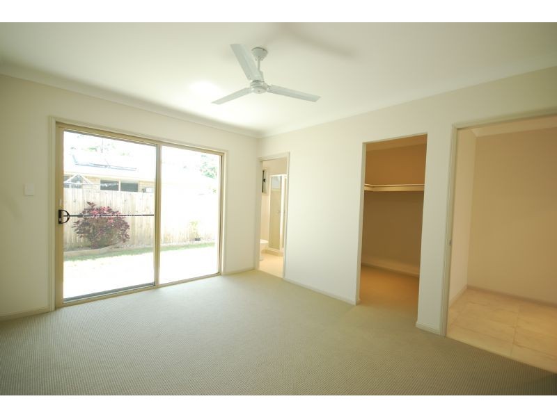 4 Dawn Court, Landsborough QLD 4550