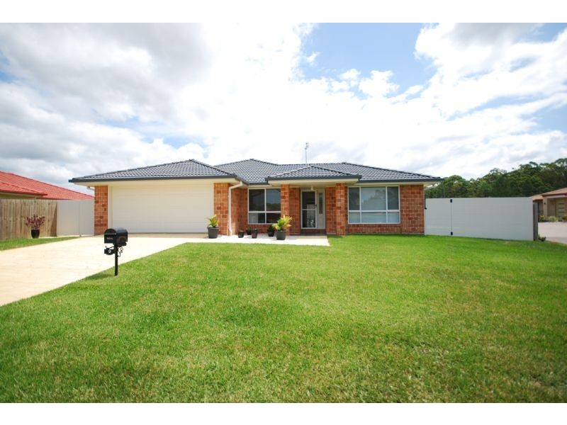 9 Santa Ana Court, Beerwah QLD 4519