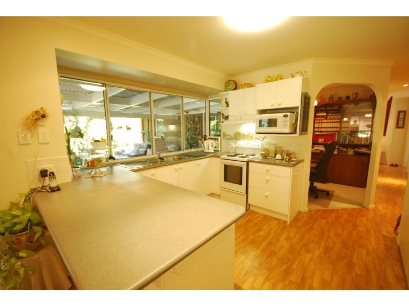 9 Marle Court, Beerwah QLD 4519