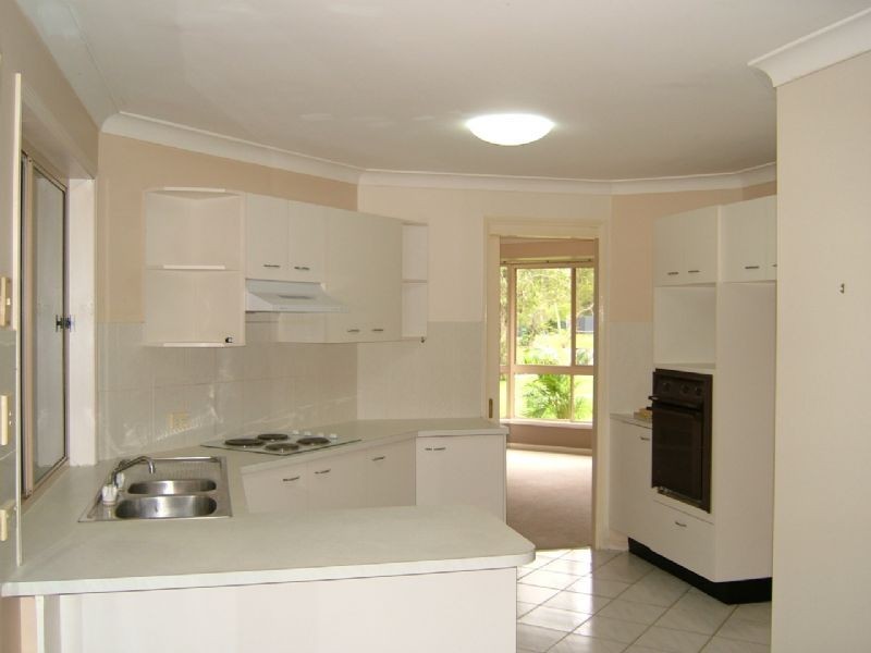 5 Eric Court, Mooloolah Valley QLD 4553