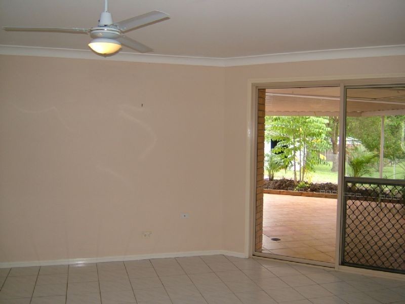 5 Eric Court, Mooloolah Valley QLD 4553