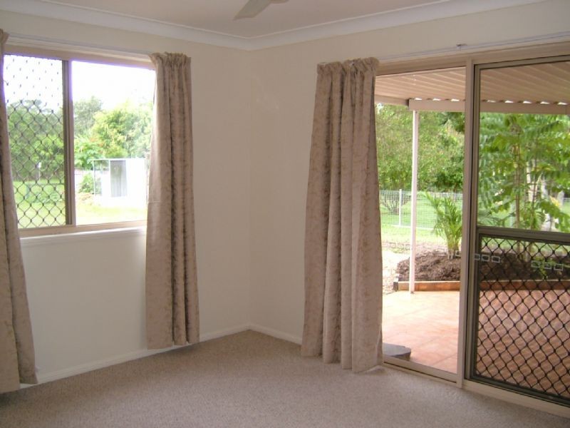 5 Eric Court, Mooloolah Valley QLD 4553