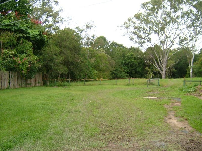 5 Eric Court, Mooloolah Valley QLD 4553