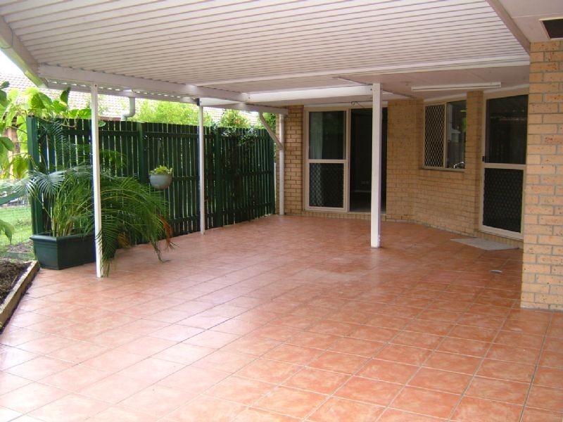 5 Eric Court, Mooloolah Valley QLD 4553