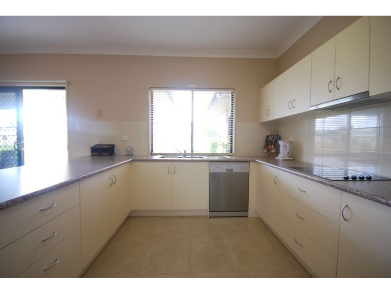 Glass House Mountains QLD 4518