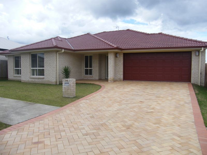 25 Usher Blvd, Beerwah QLD 4519