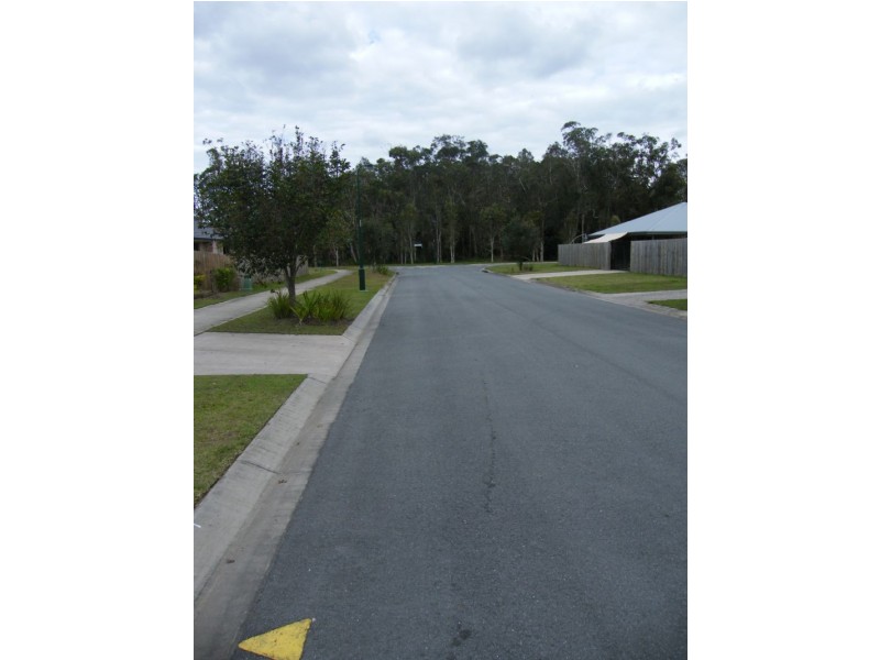 25 Usher Blvd, Beerwah QLD 4519