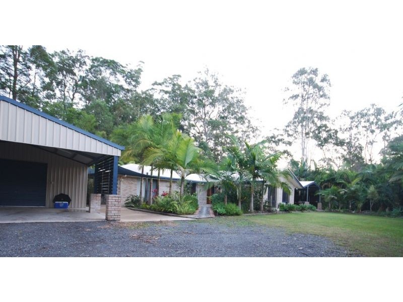 25 Whites, Landsborough QLD 4550