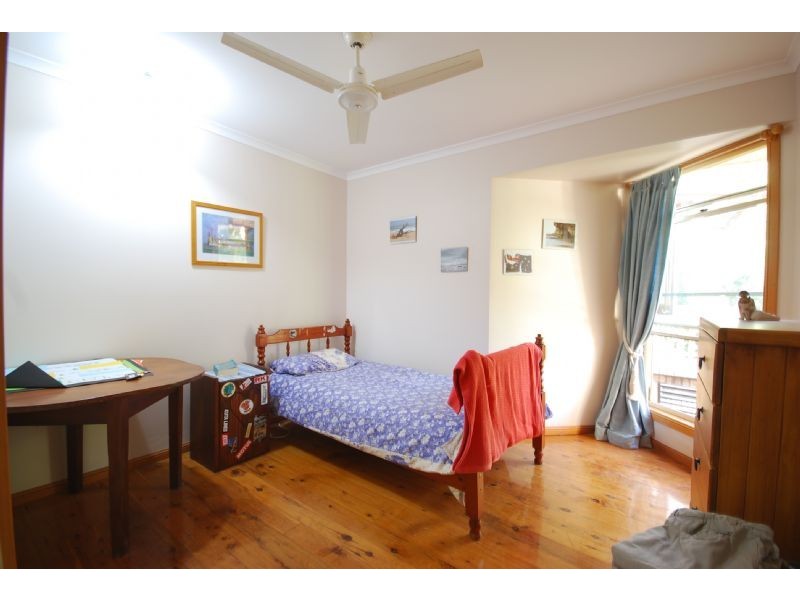 8 Calderwood, Landsborough QLD 4550