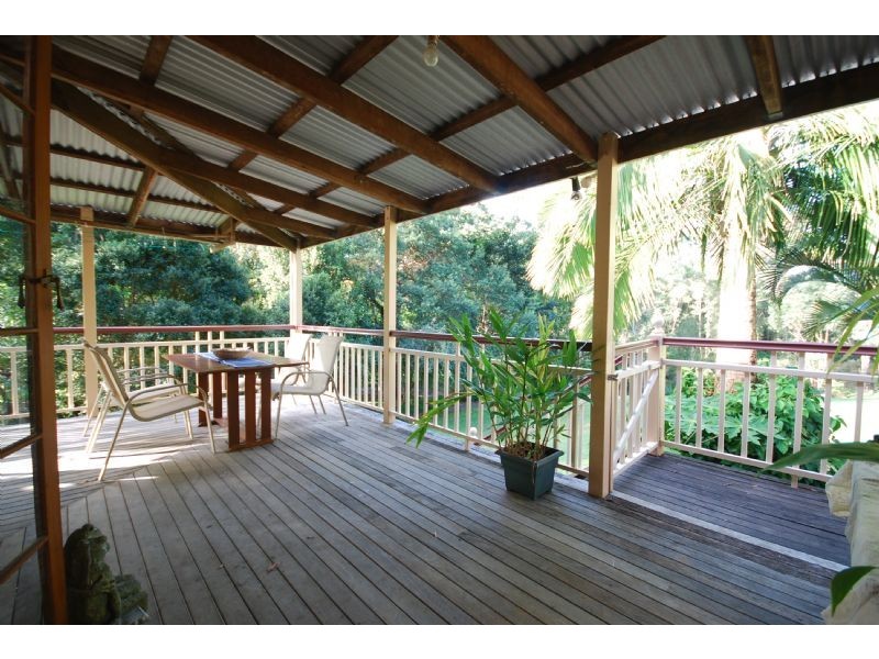 8 Calderwood, Landsborough QLD 4550