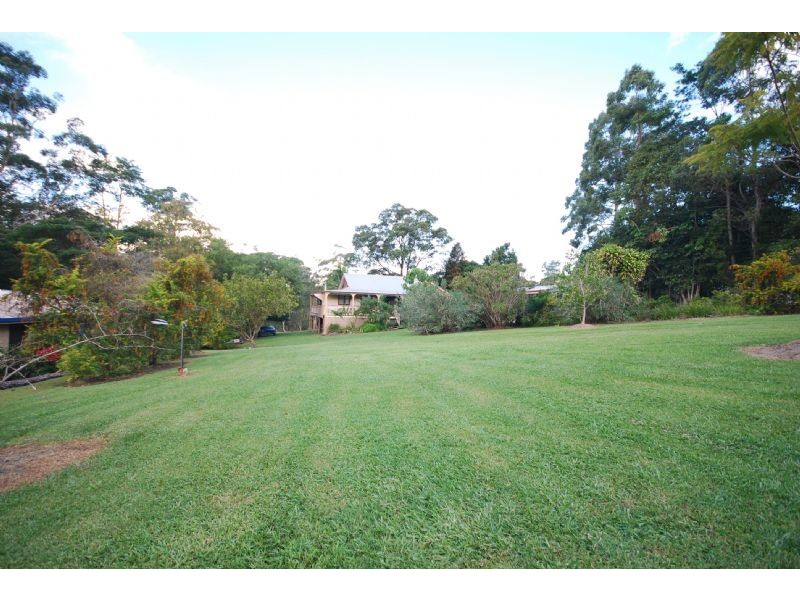 8 Calderwood, Landsborough QLD 4550