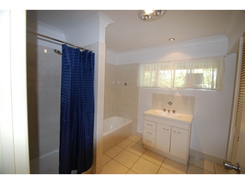 12 Alfs Pinch Road, Beerwah QLD 4519