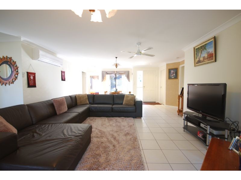 12 Tiverton Place, Landsborough QLD 4550