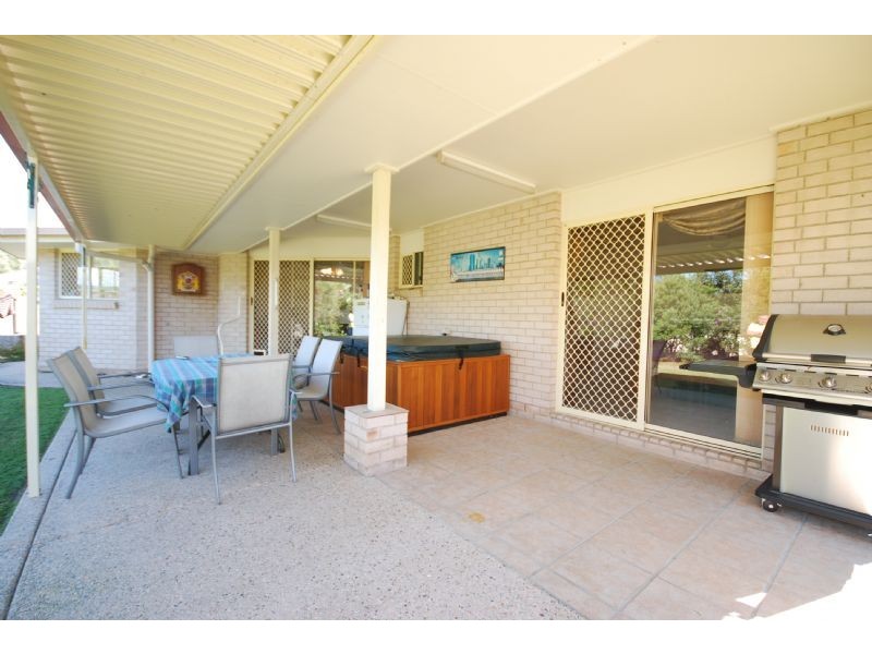 12 Tiverton Place, Landsborough QLD 4550