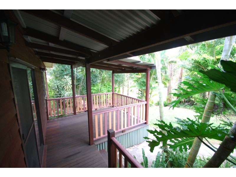 6A William, Landsborough QLD 4550