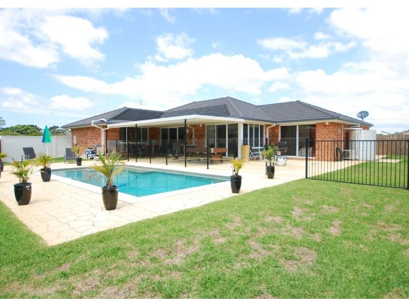 9 Santa Ana Court, Beerwah QLD 4519