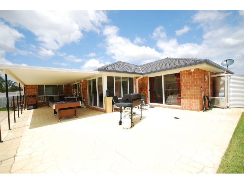 9 Santa Ana Court, Beerwah QLD 4519