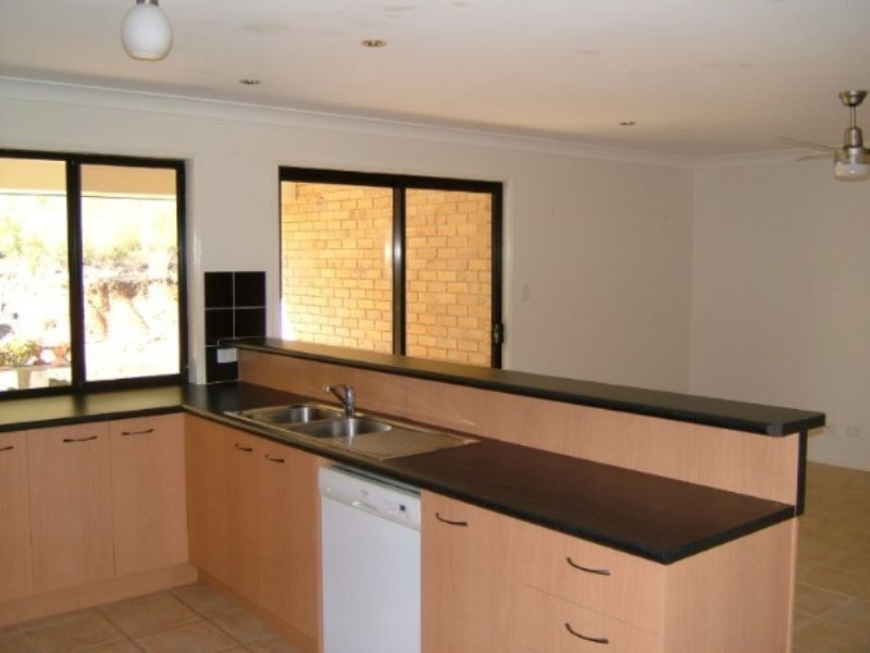 2 BLOOMFIELD, Beerwah QLD 4519