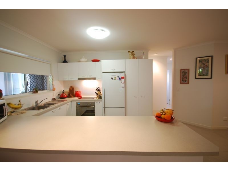 2/24-26 Coolamon Crescent, Beerwah QLD 4519