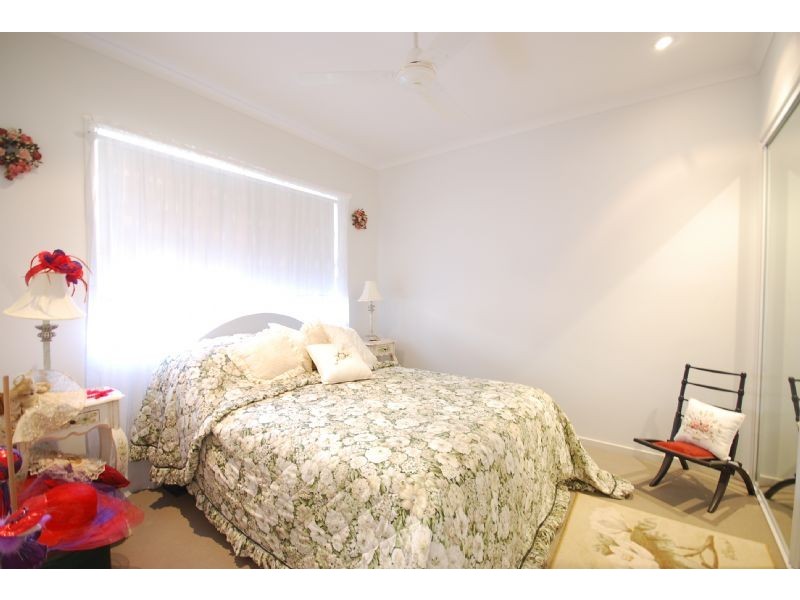 2/24-26 Coolamon Crescent, Beerwah QLD 4519