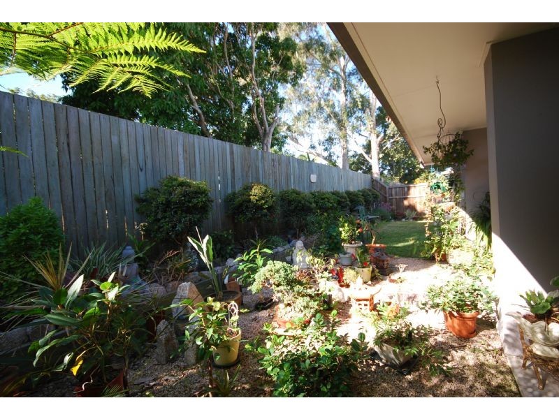 2/24-26 Coolamon Crescent, Beerwah QLD 4519