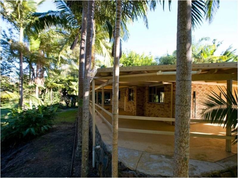 2 Jeffreys Road, Glass House Mountains QLD 4518
