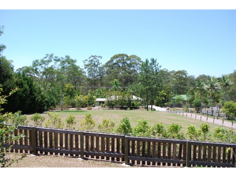 57 CALDERWOOD, Landsborough QLD 4550