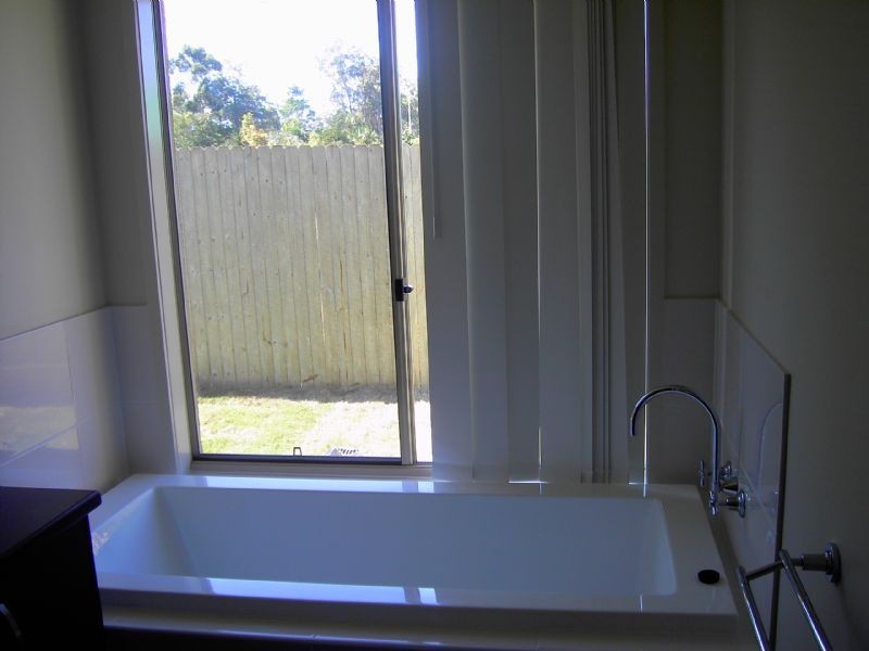 24 Bolwarra Crt, Beerwah QLD 4519