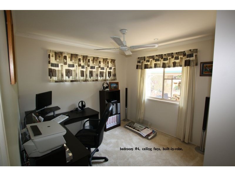 Glass House Mountains QLD 4518