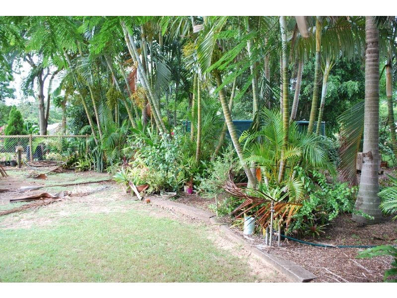 Glass House Mountains QLD 4518