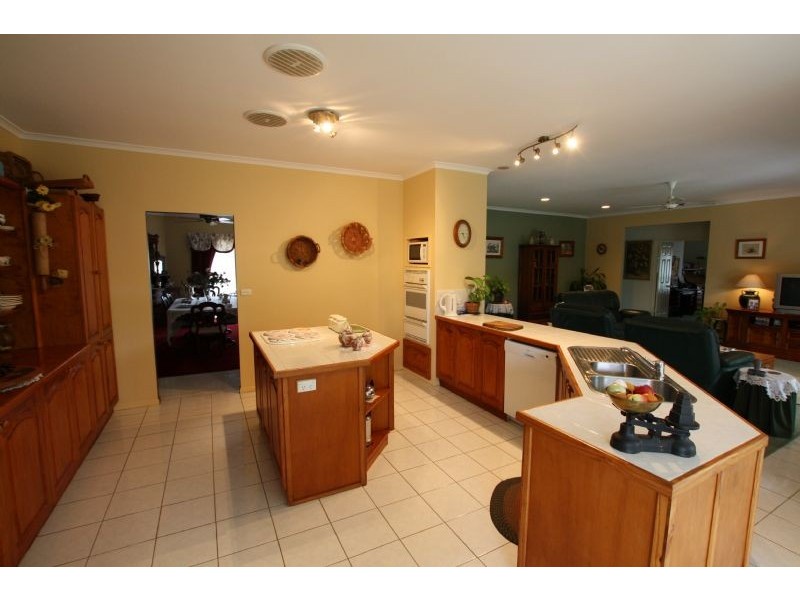 Glass House Mountains QLD 4518