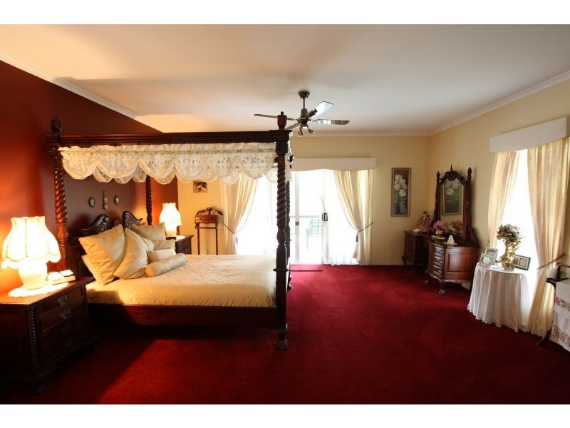 Glass House Mountains QLD 4518